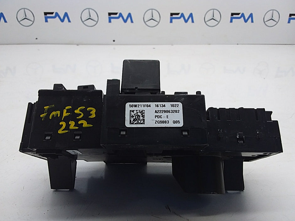 MERCEDES BENZ S-CLASS W222 2014 -2021 FUSE RELAY BOX A2229063202  FMF53