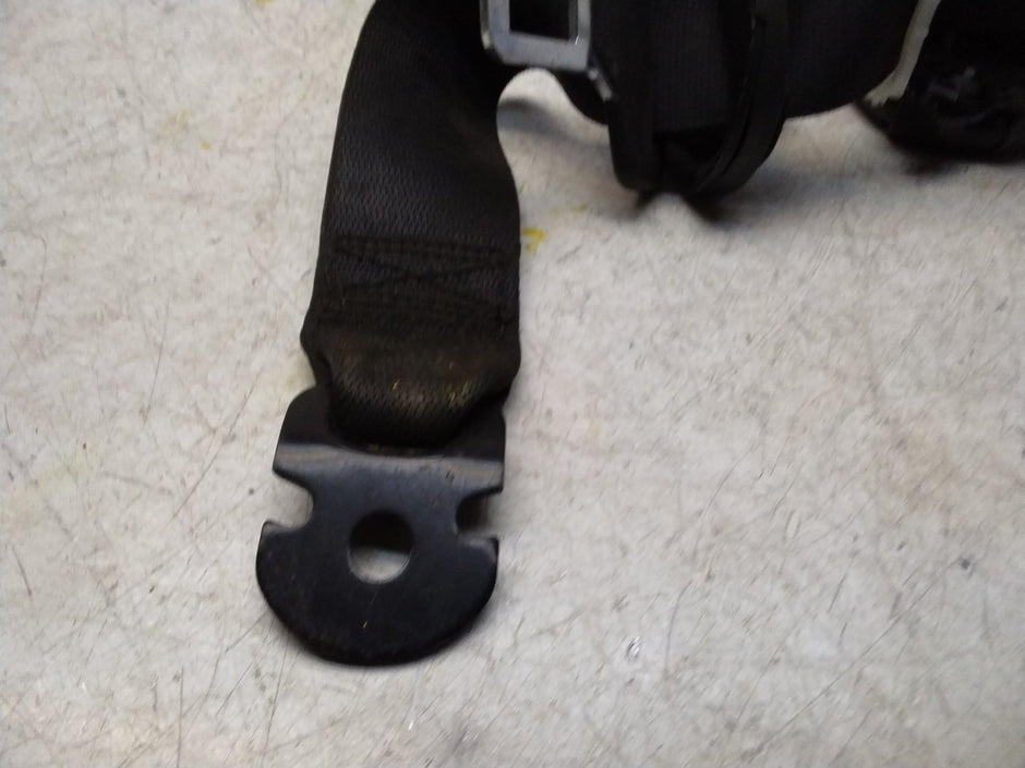 MERCEDES A CLASS SEAT BELT FRONT LEFT PASSENGER SIDE A2468600000 W176 FMS429 NSF