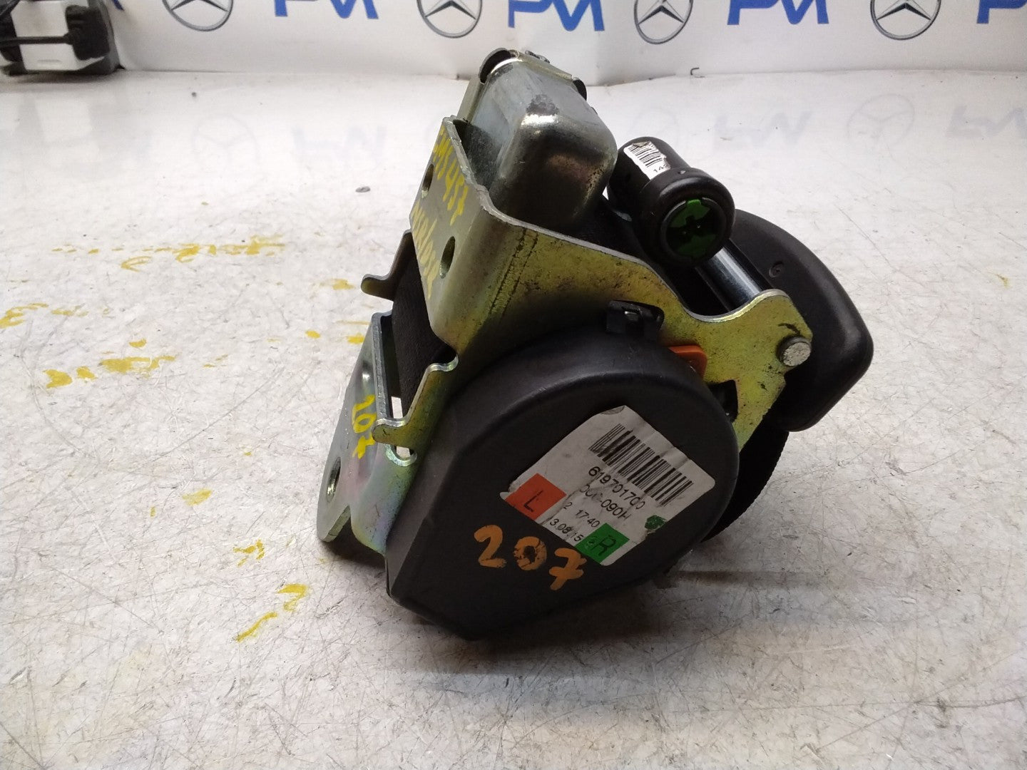 MERCEDES E CLASS SEAT BELT REAR RIGHT AND LEFT A207860398 C207 FMS457 NSR OSR
