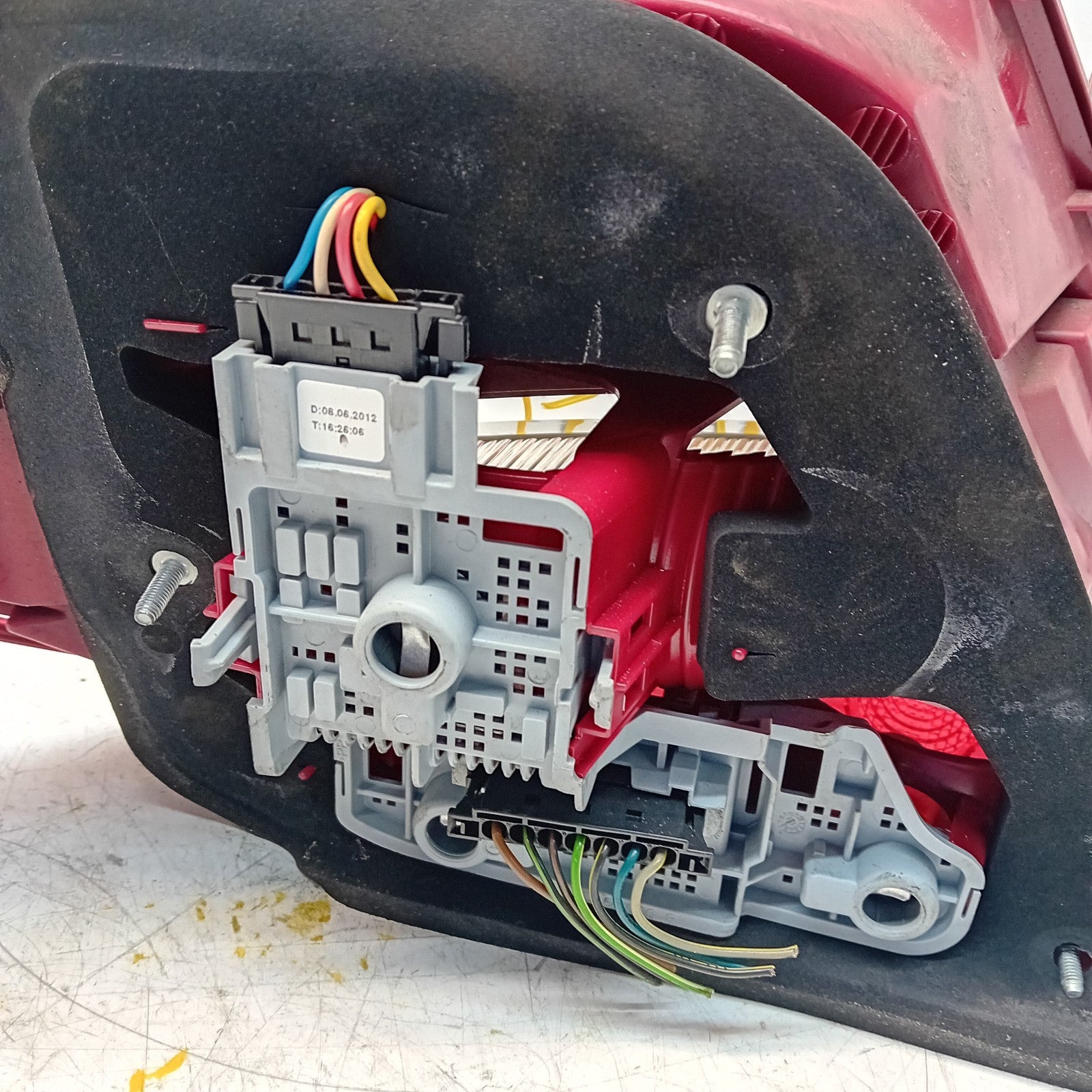 MERCEDES C-CLASS W204 DRIVER SIDE OS REAR TAIL LIGHT A2048205864 2012 FMT121