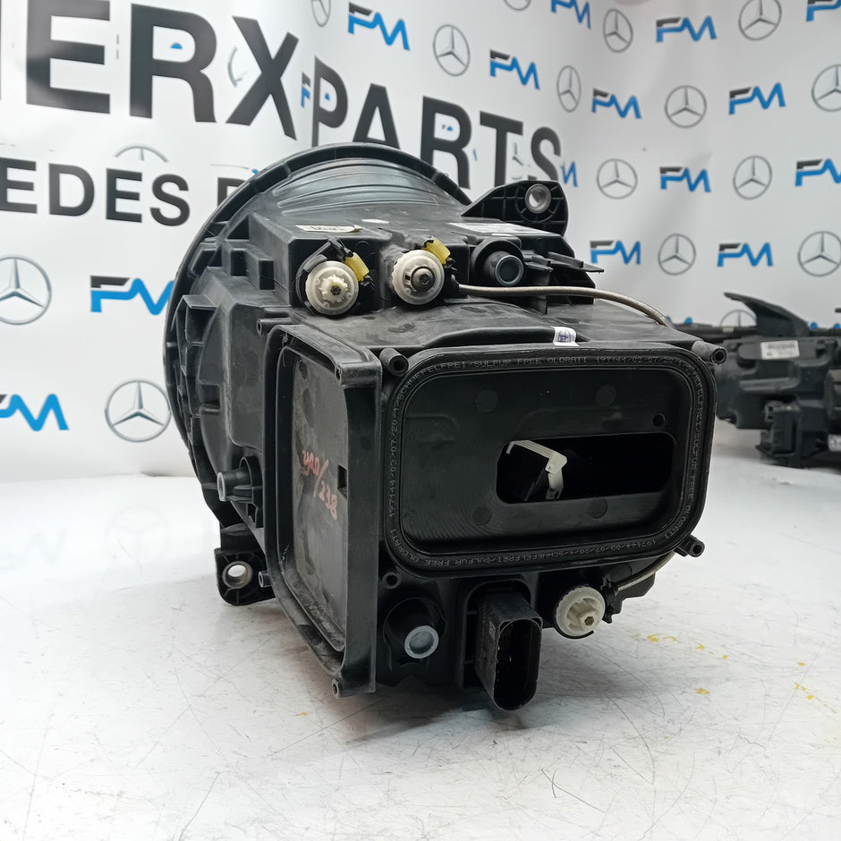 MERCEDES G-CLASS W463 LED PASSENGER SIDE NS HEADLIGHT A4639060502 2020 FMT196