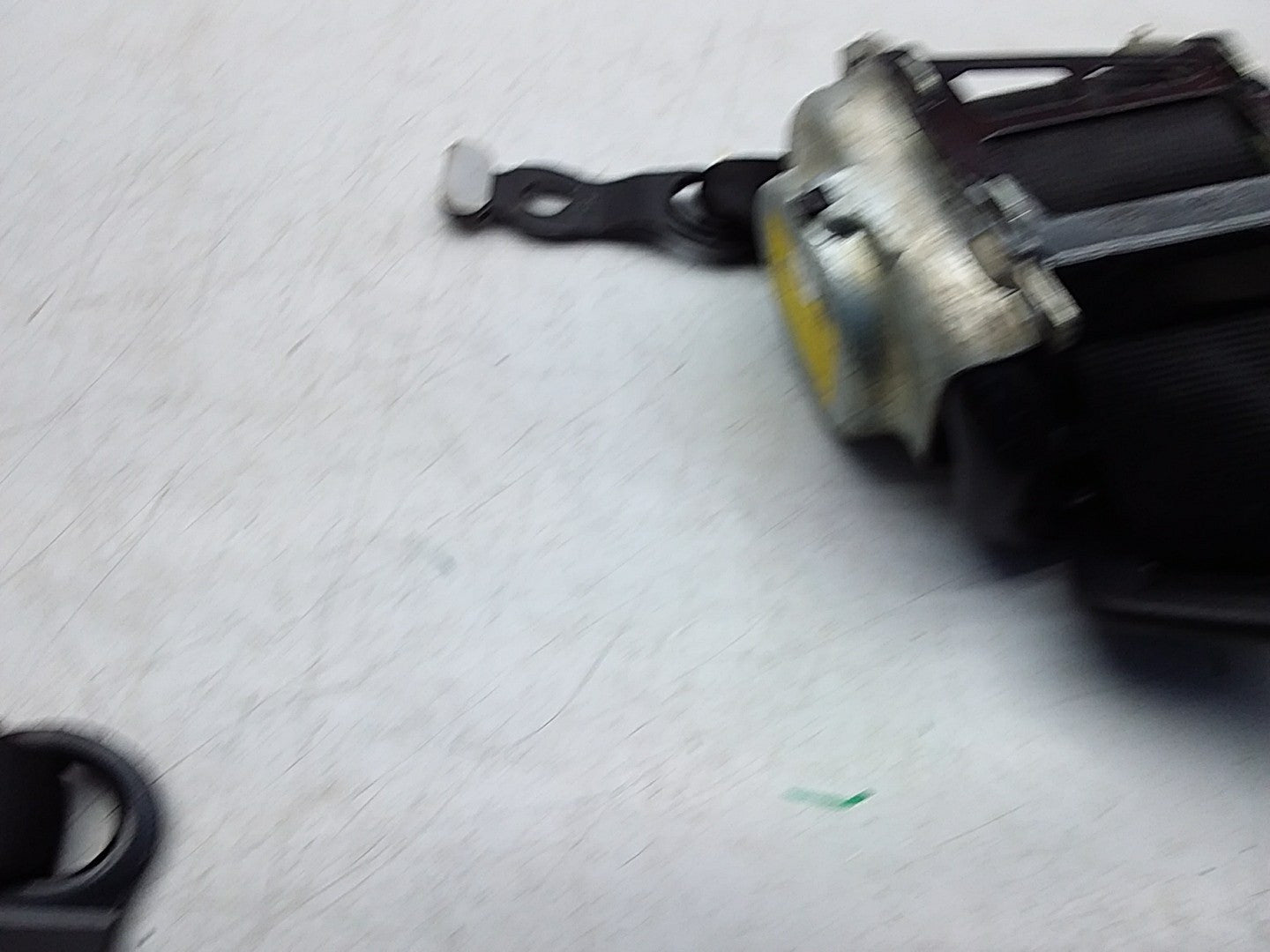 MERCEDES E-CLASS W238 SEAT BELT REAR RIGHT DRIVER SIDE A2388603800 FMS271 OSR