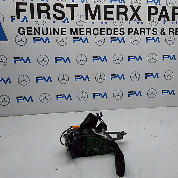 MERCEDES E-CLASS W238 SEAT BELT FRONT RIGHT DRIVER SIDE A2388602900 FMS251 OSF