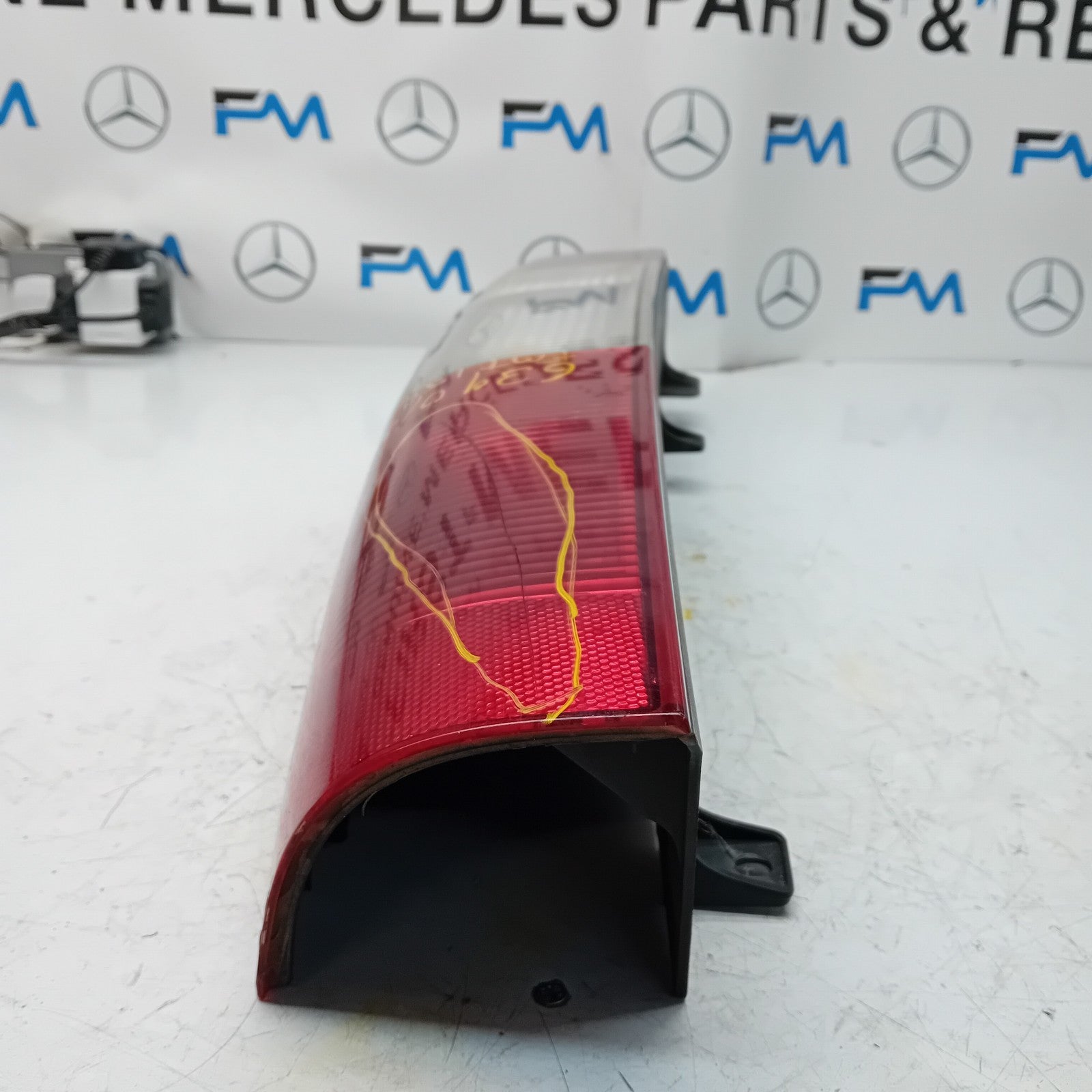 MERCEDES VITO W639 2004-14 DRIVER OS OUTER REAR TAIL LIGHT 964678-01 FMT150 