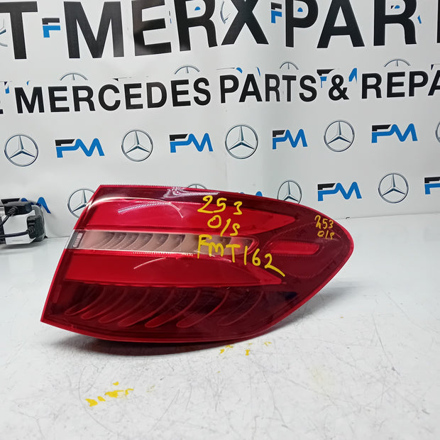 MERCEDES GLC W253 DRIVER SIDE OS REAR TAIL LIGHT A2539061000 2016 FMT162