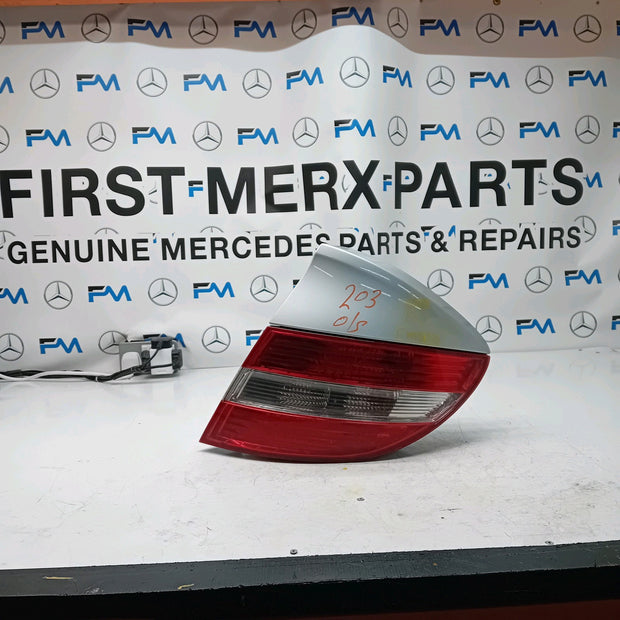 MERCEDES C-CLASS W203 2008 DRIVER OS REAR TAIL LIGHT A2038204864 FMT155