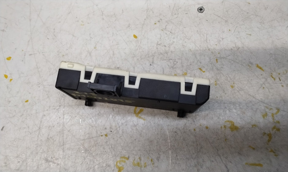 MERCEDES E-CLASS TAILGATE CONTROL MODULE W213 A2139004711 FM001035