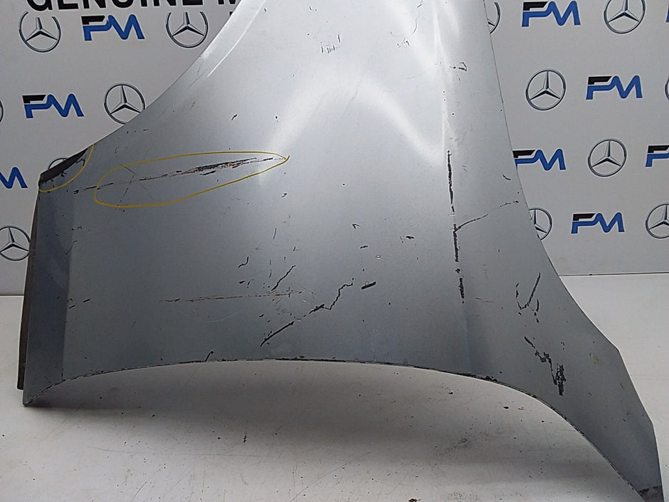 MERCEDES  C-CLASS W205 NS LEFT PASSENGER SIDEWINGS A2058810148 FMW06 (DAMAGED)