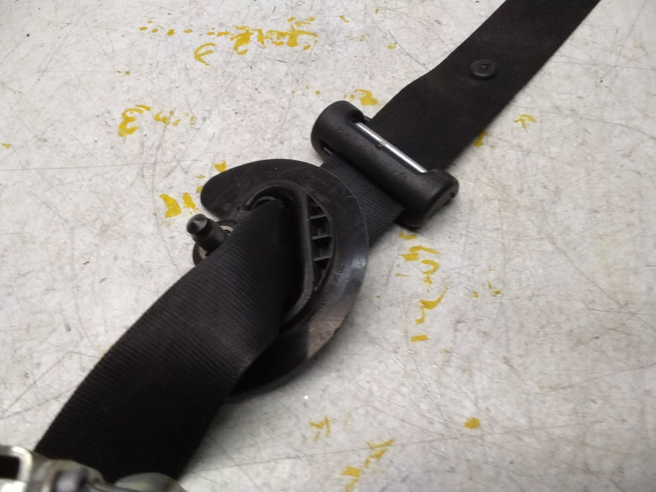 MERCEDES A CLASS  FRONT LEFT SEAT BELT WITH PRETENSIONER A1778600700 FMS186 NSF