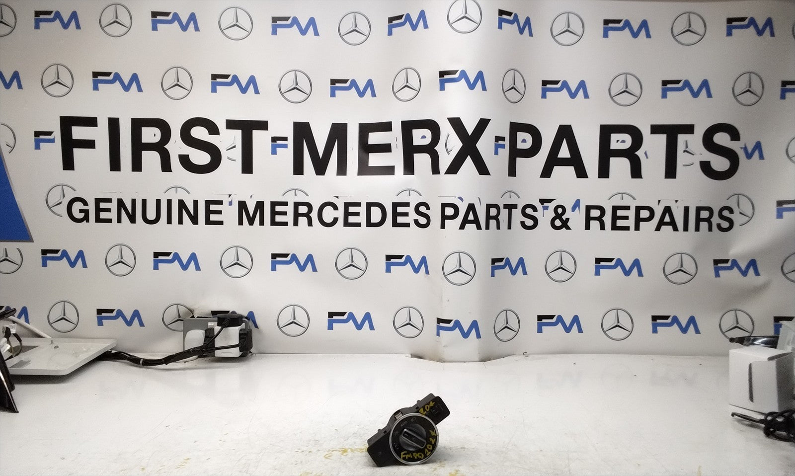 MERCEDES C-CLASS W204 HEADLIGHT CONTROL SWITCH 2014 A2049053103 FM001024
