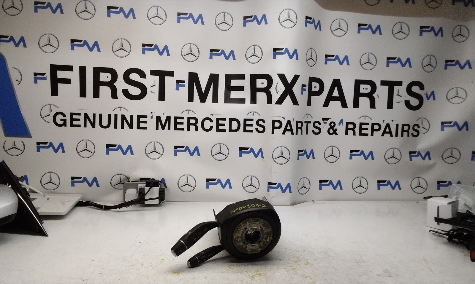 Mercedes E-CLASS W213 INDICATOR/WIPER GEAR SELECT + SQUIB  A2139005606 FM001042