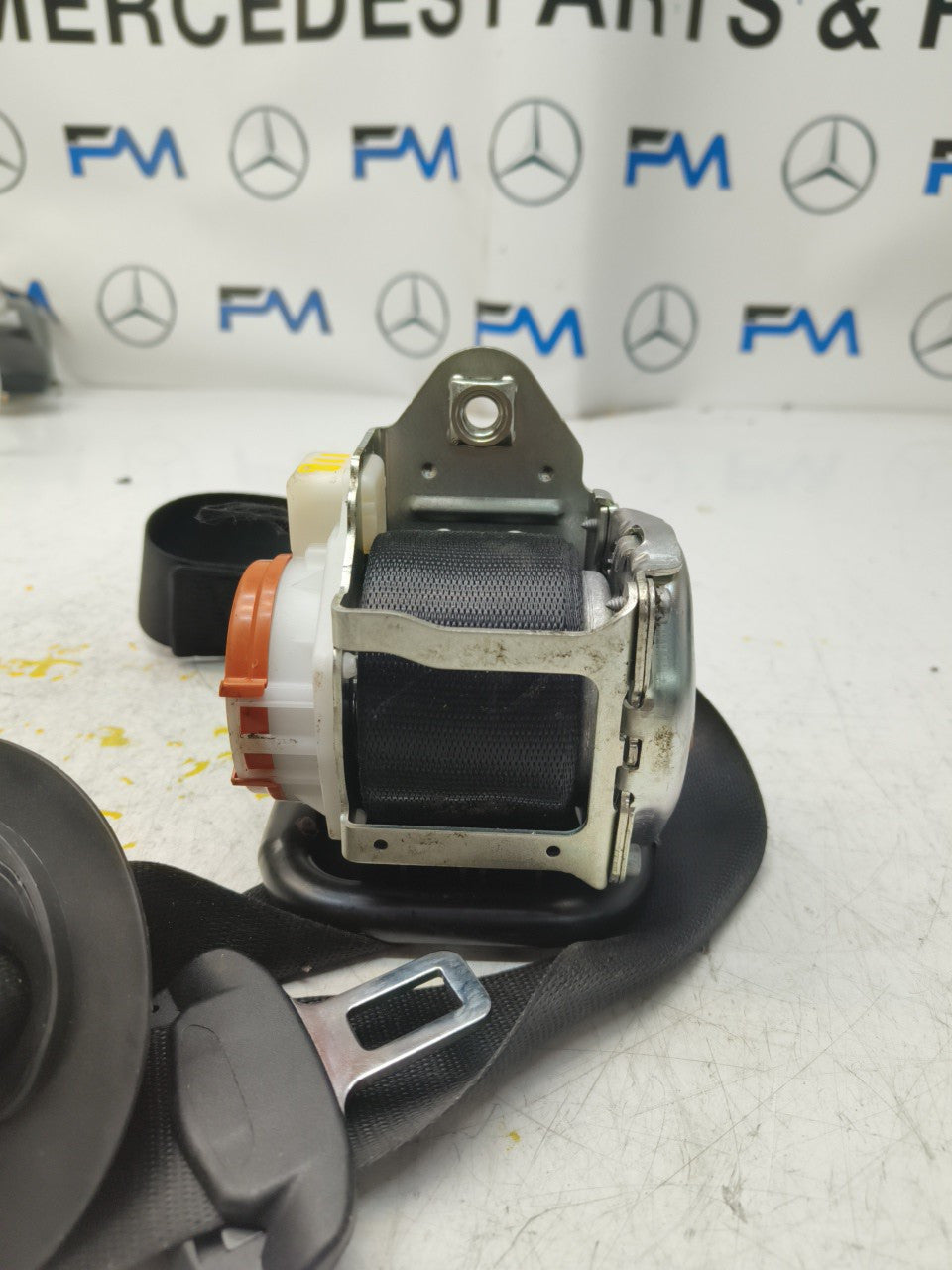 MERCEDES A CLASS SEAT BELT FRONT LEFT PASSENGER SIDE A1188601300 W177 FMS43 NSF