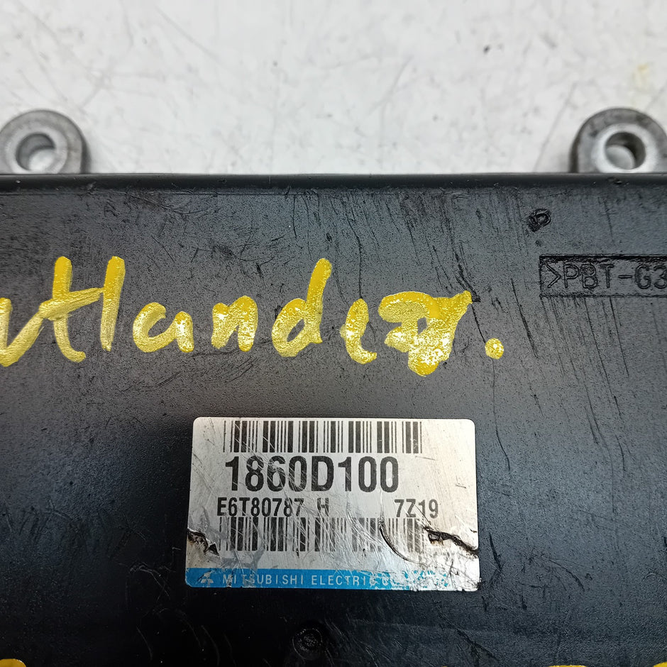 MITSUBISHI  OUTLANDER MK3 ENGINE ECU CONTROL MODULE 1860D100 FM00877