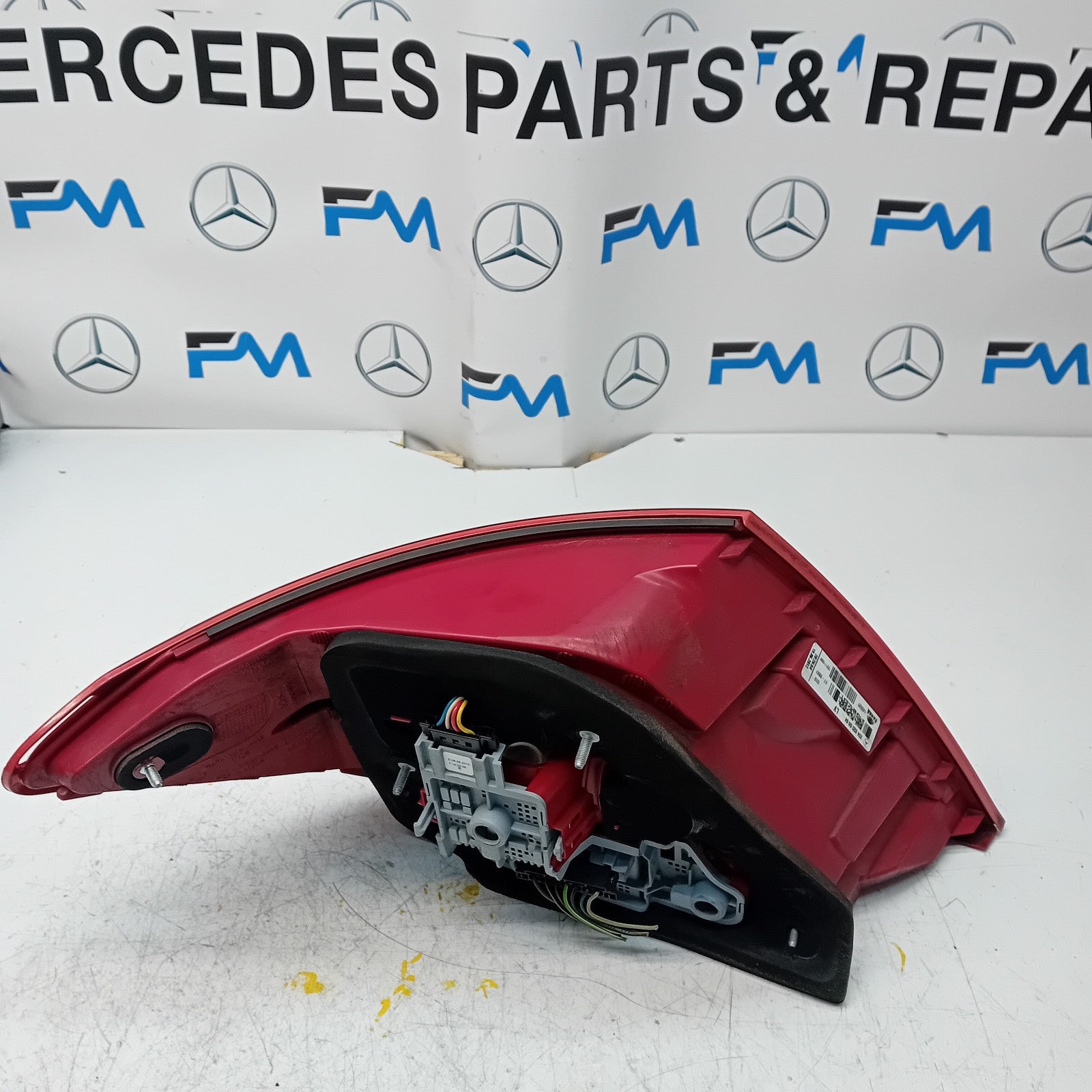 MERCEDES C-CLASS W204 DRIVER SIDE OS REAR TAIL LIGHT A2048205864 2012 FMT121