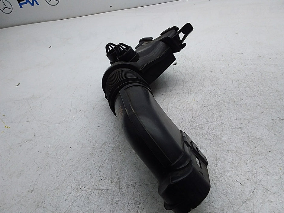 MERCEDES BENZ E-CLASS W213 AIR INTAKE TUBE A6540040097 FMI46