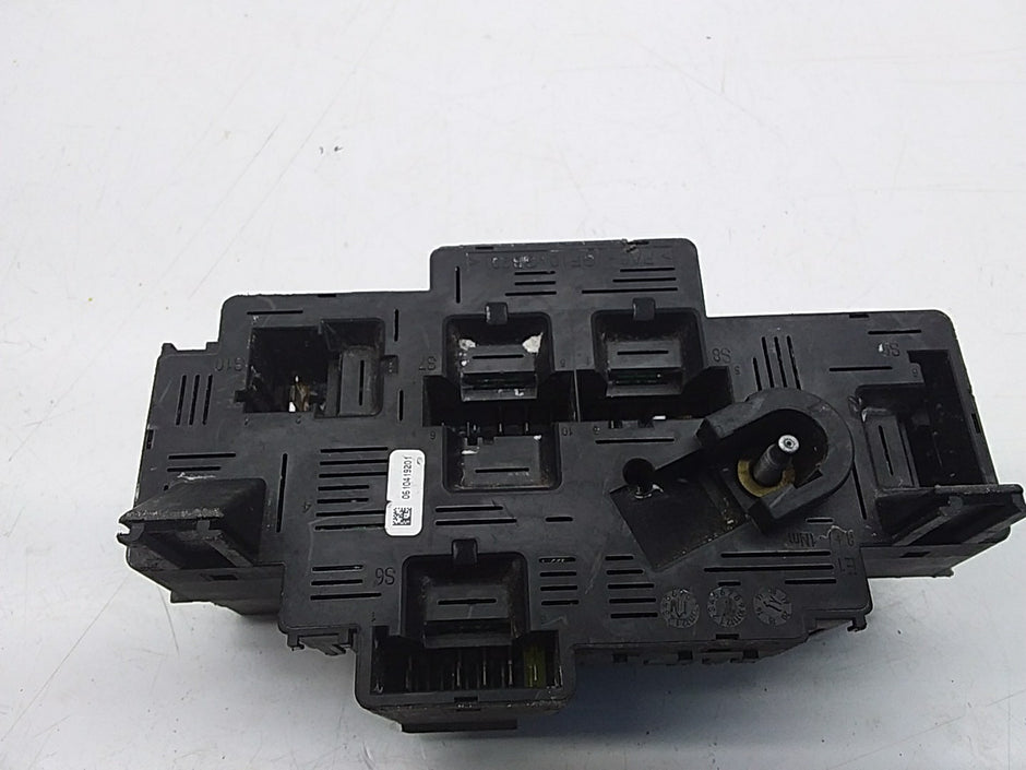 MERCEDES E CLASS FUSE RELAY BOX A2139062202 W213 2016 ONWARDS FMF54