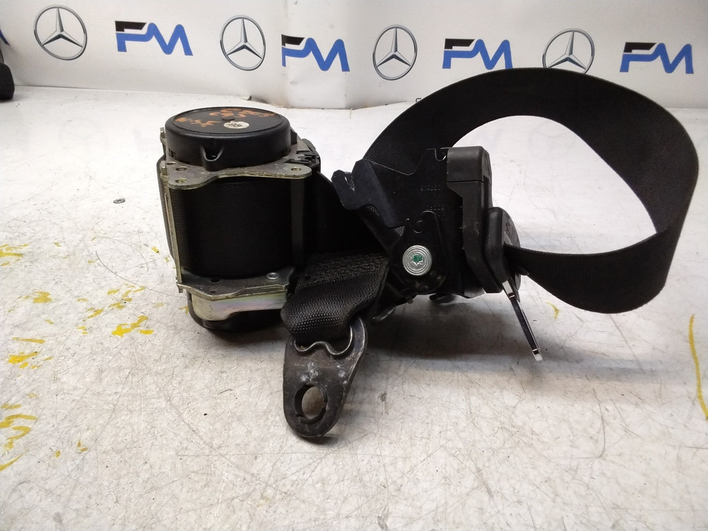 MERCEDES-BENZ W205 C CLASS FRONT LEFT PASSENGER SEATBELT A2058605185 FMS342 NSF