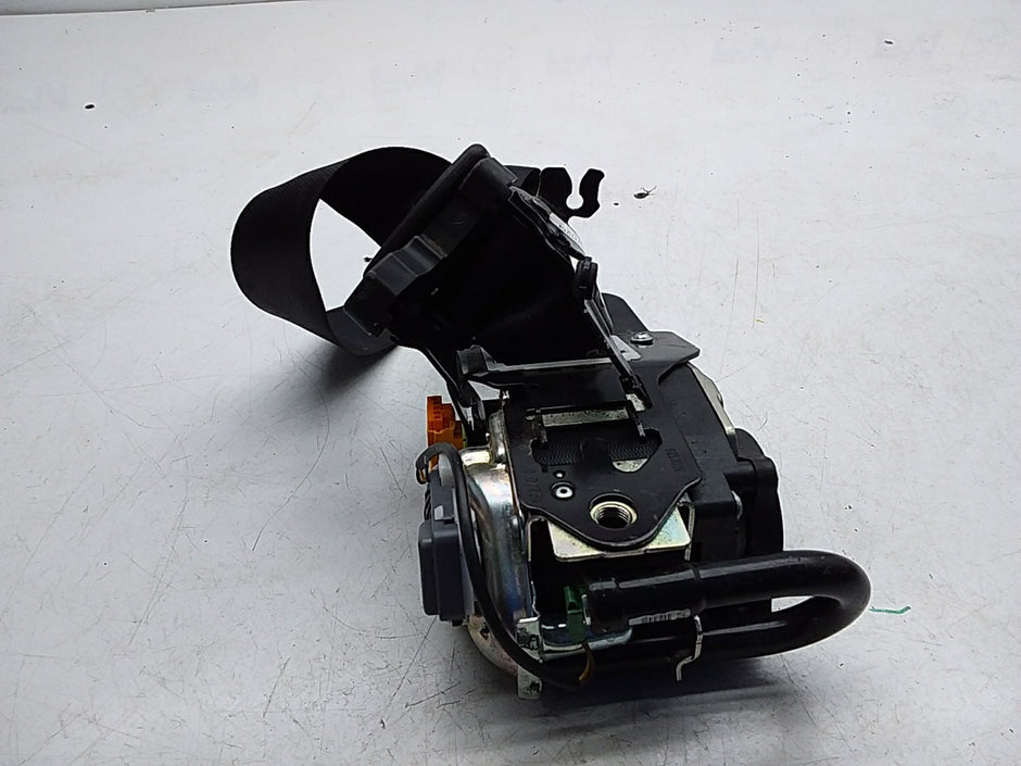 MERCEDES E-CLASS W238 SEAT BELT FRONT RIGHT DRIVER SIDE A2388602900 FMS245 OSF