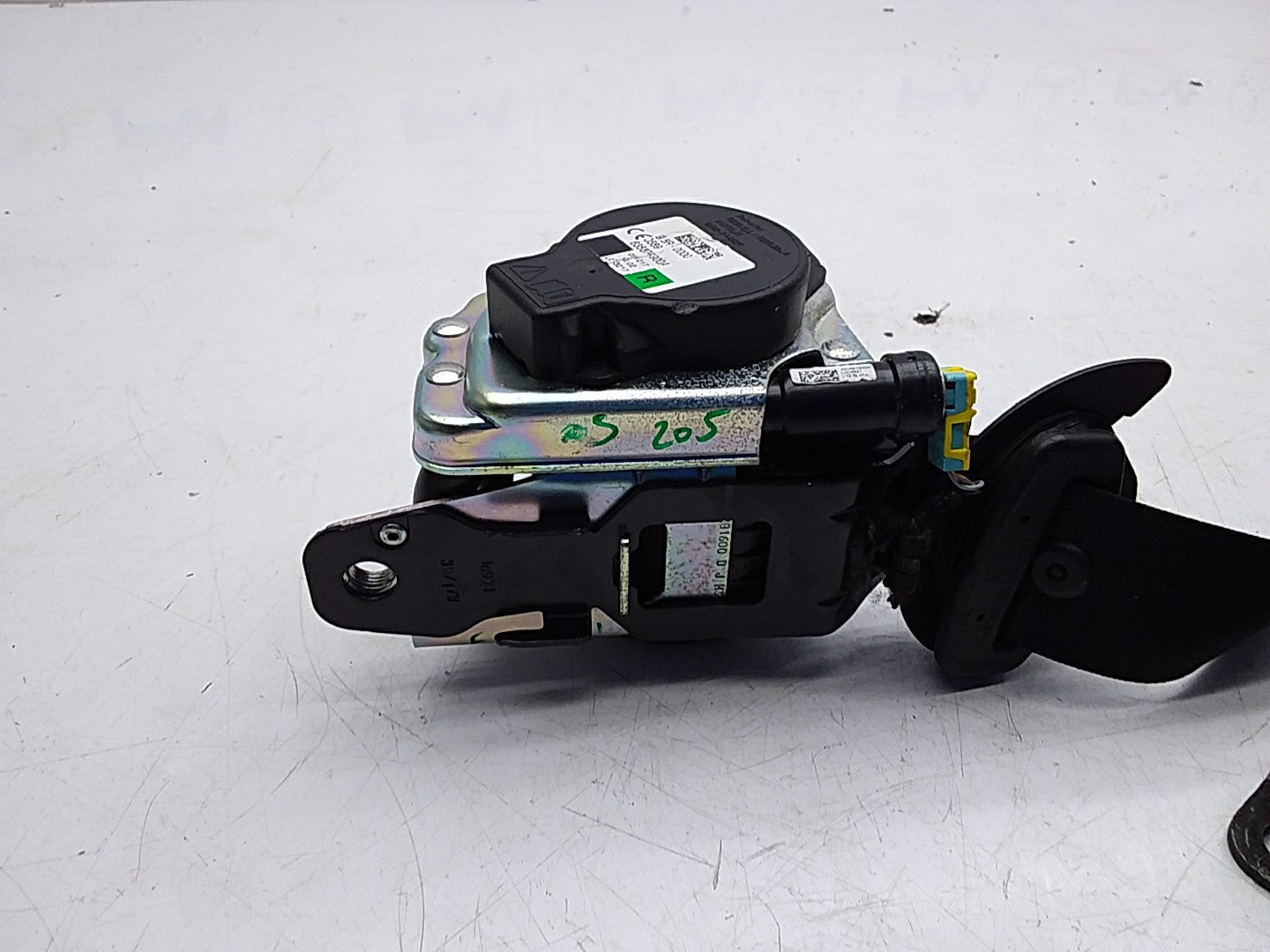 MERCEDES C-CLASS W205 SEAT BELT REAR RIGHT DRIVER SIDE A2058600285 FMS221 OSF