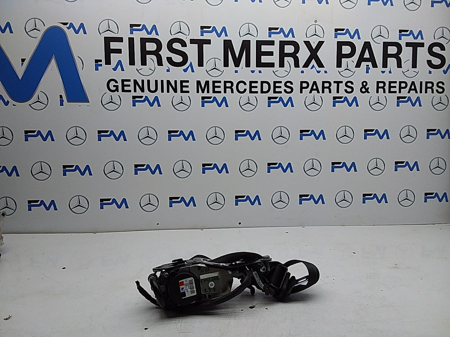 MERCEDES E-CLASS W238 SEAT BELT FRONT LEFT PASSENGER SIDE A2388602800 FMS262 NSF