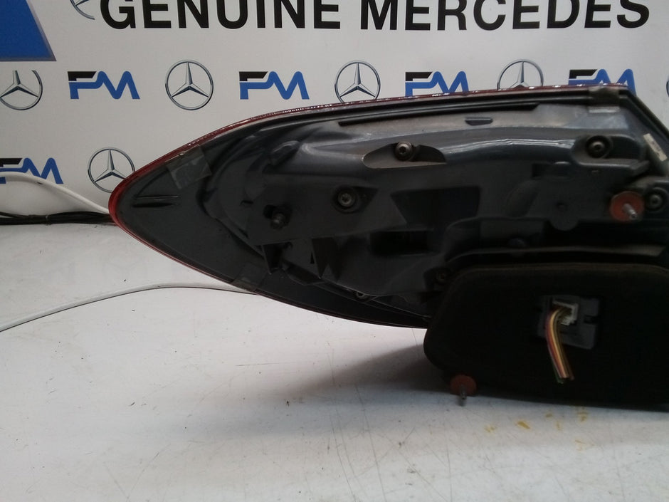 MERCEDES E-CLASS W213 DRIVER OS REAR TAIL LIGHT 2017 A2139068000 FMT205