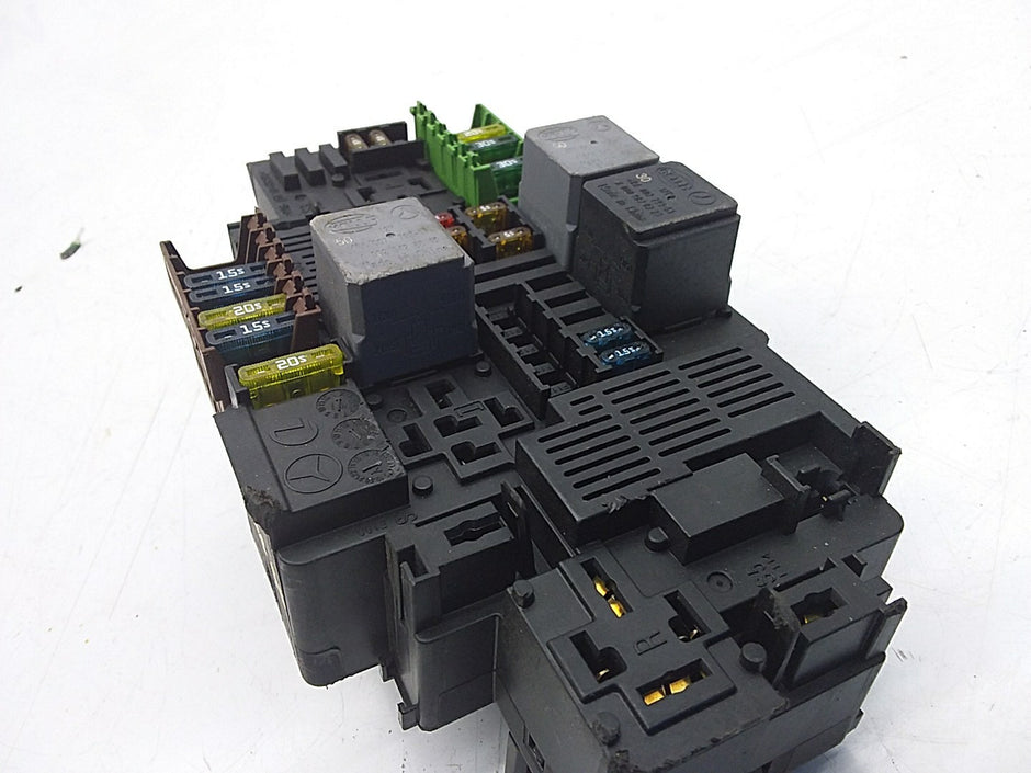 MERCEDES E CLASS FUSE RELAY BOX A2139062202 W213 2016 ONWARDS FMF50