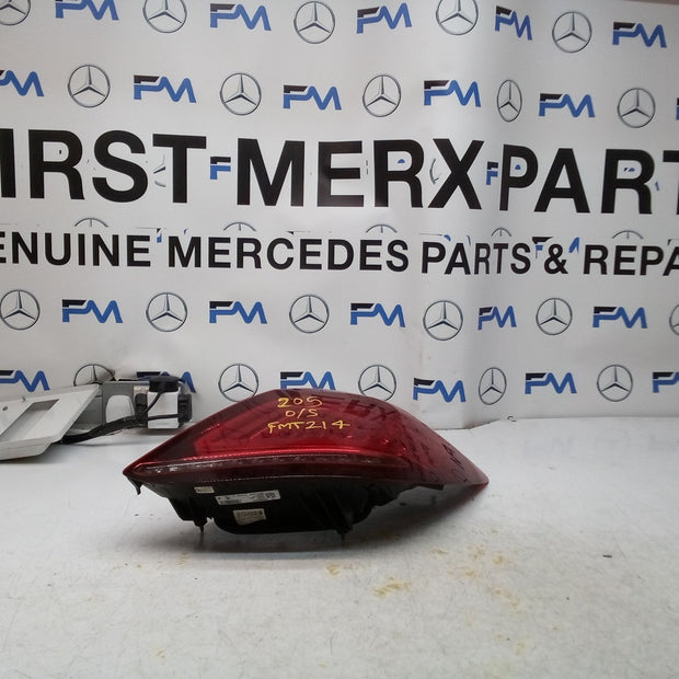 MERCEDES C-CLASS W205 DRIVER SIDE RIGHT OS REAR TAIL LIGHT A2059064603 FMT214