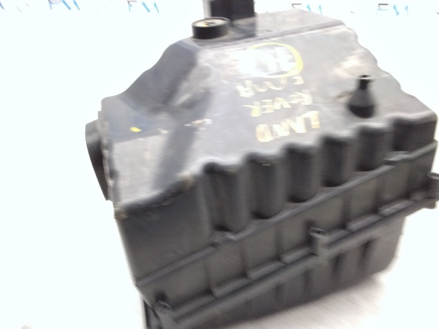 LAND ROVER  AIR FILTER CLEANER BOX  4619685911 FMA74