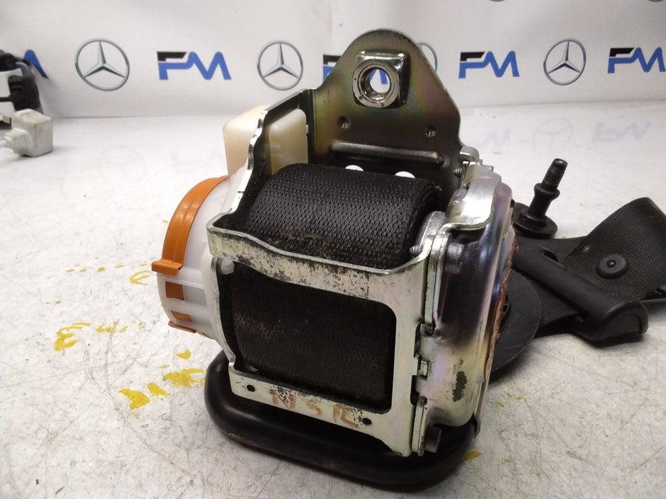 MERCEDES A CLASS  FRONT LEFT SEAT BELT WITH PRETENSIONER A1778600700 FMS185 NSF