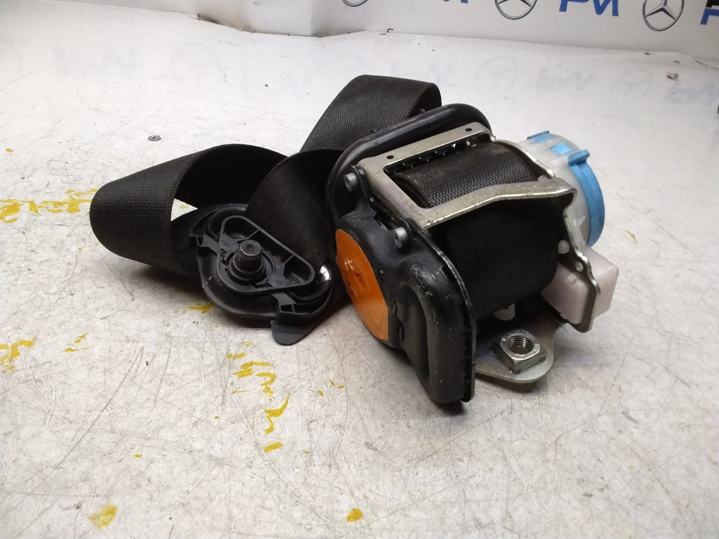 MERCEDES A CLASS SEAT BELT FRONT RIGHT A1768600285 W176 FMS183 OSF