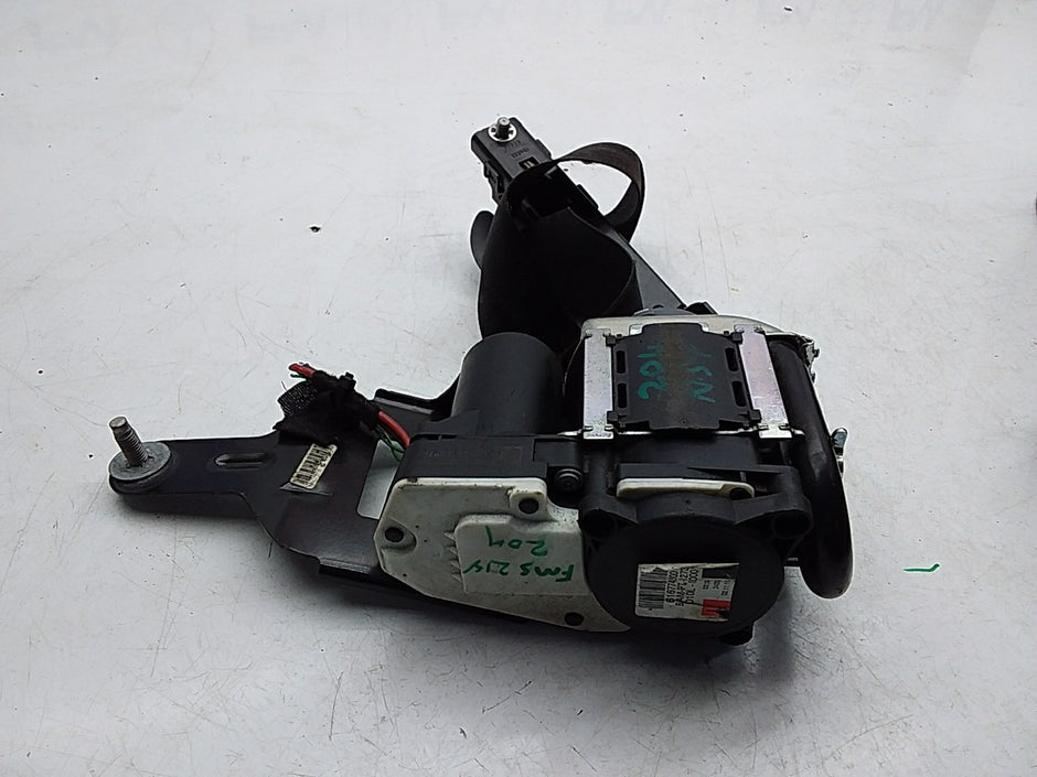 MERCEDES C-CLASS W204 SEAT BELT FRONT LEFT PASSENGER SIDE A2048602385 FMS218 NSF