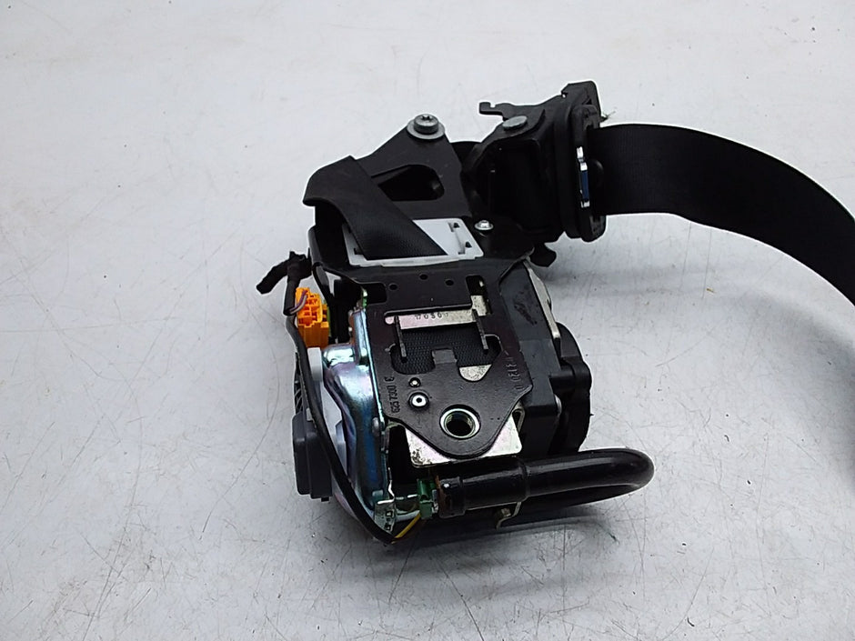 MERCEDES E-CLASS W238 SEAT BELT FRONT LEFT PASSENGER SIDE A2388602800 FMS265 NSF