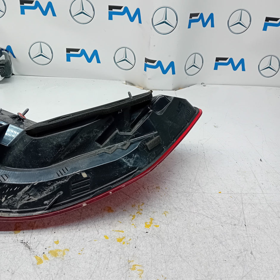 MERCEDES E-CLASS W212 PASSENGER SIDE LEFT NS REAR TAIL LIGHT A2129060703 FMT220