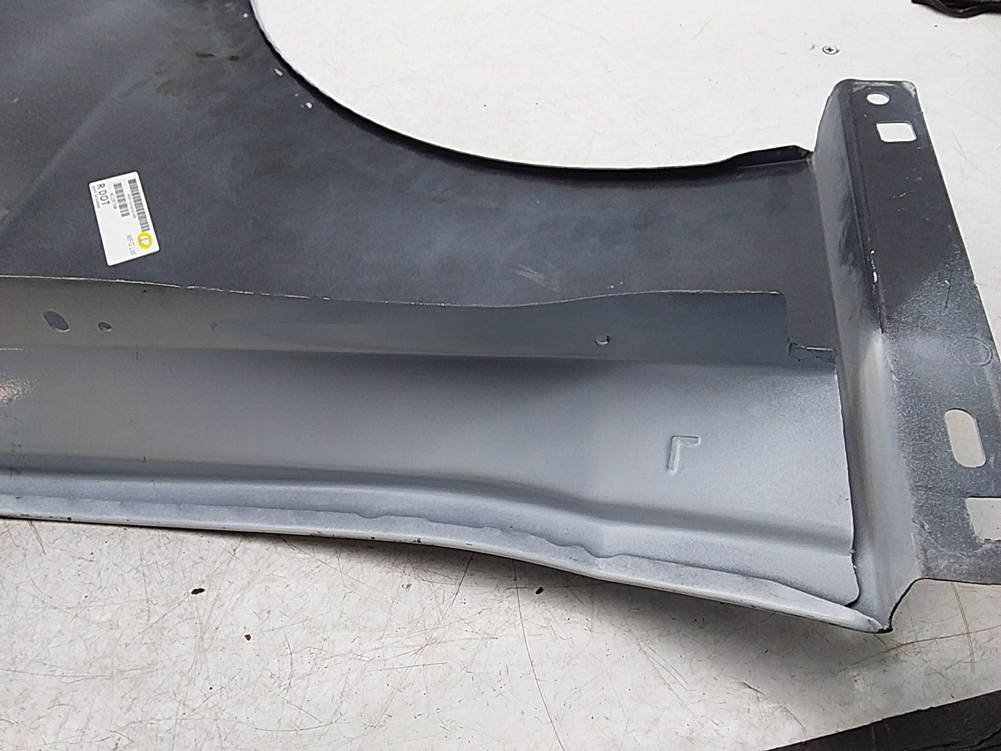 MERCEDES  E-CLASS W212 NS LEFT PASSENGER SIDE WINGS FMW30