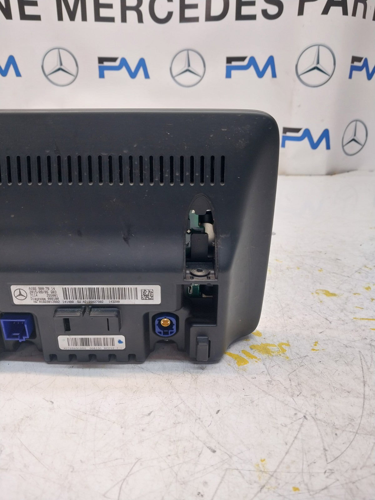 MERCEDES M-CLASS W166 DISPLAY SCREEN A1669007814 FM00711