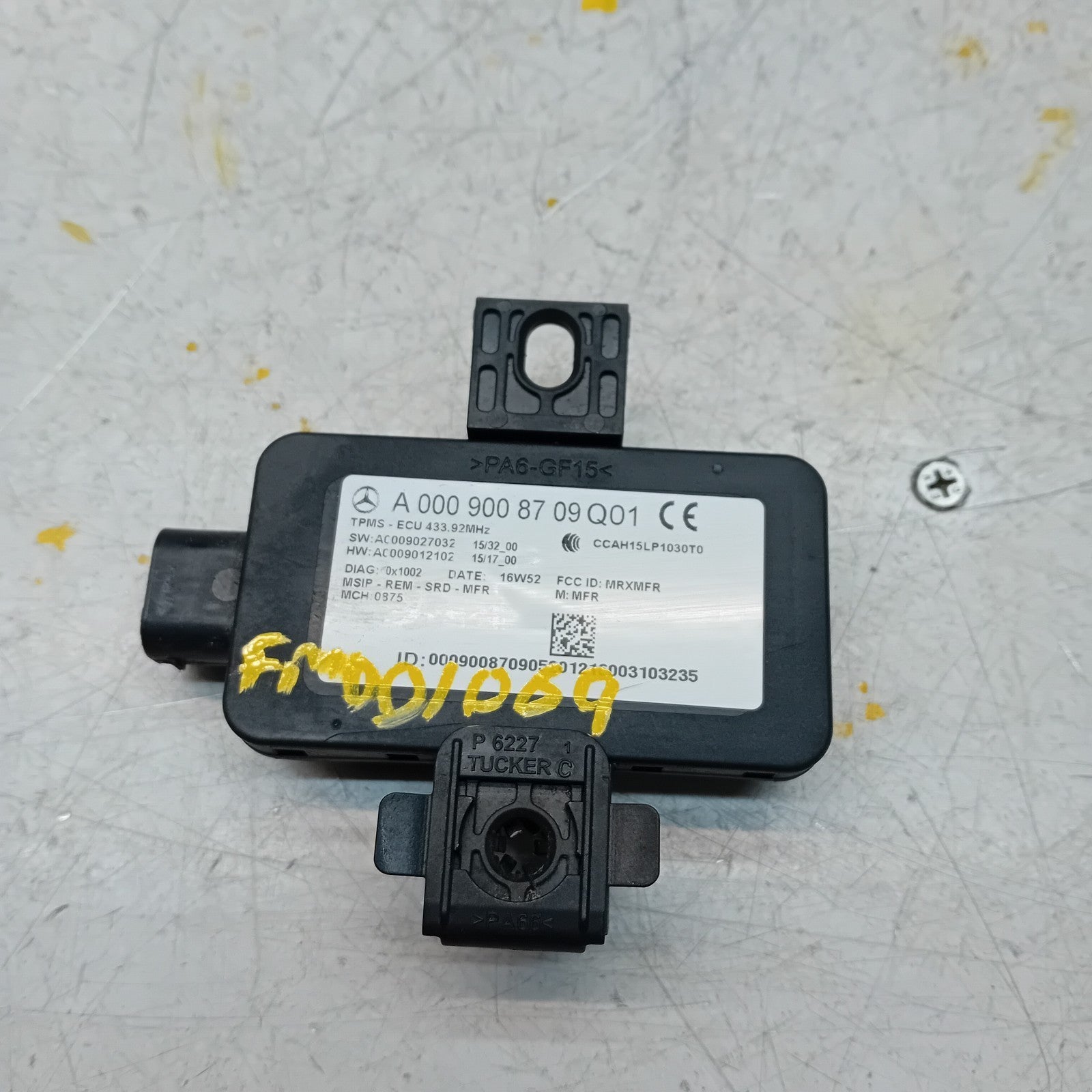 MERCEDES E-CLASS W213 W238 / TYRE PRESSURE CONTROL MODULE A0009008709 FM001069