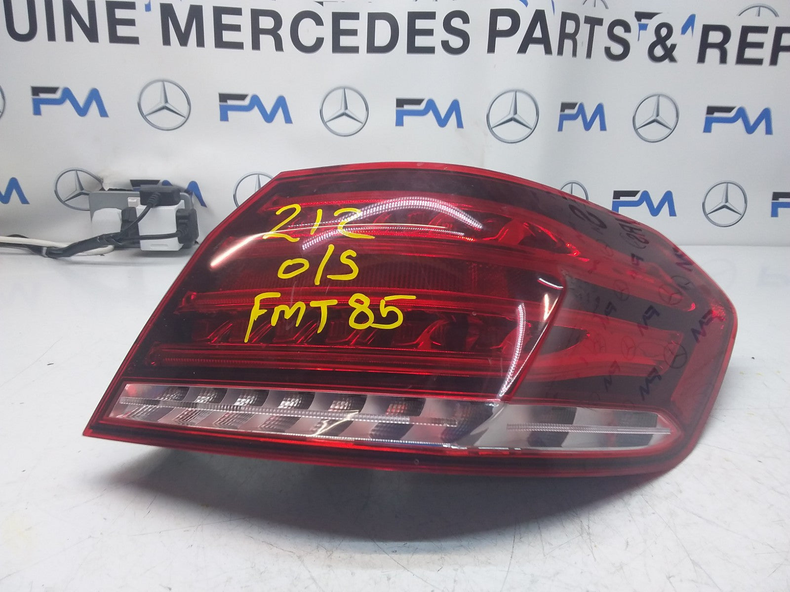 MERCEDES E-CLASS W212 REAR DRIVER O/S TAIL LIGHT A2129060803 2018 FMT85