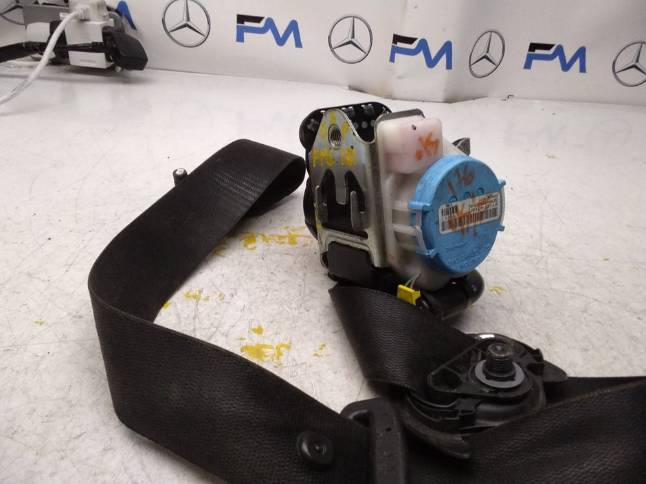MERCEDES A CLASS SEAT BELT FRONT RIGHT A1768600285 W176 FMS181 OSF