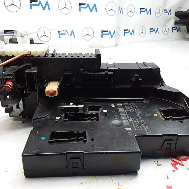 MERCEDES E-CLASS W212 FUSE  BOX RELAY A2129004201  FMF101