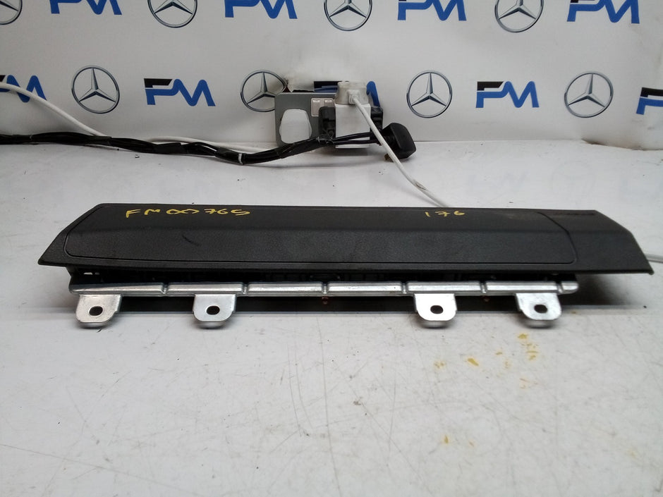 MERCEDES BENZ A-CLASS W176 O/S/F DRIVER SIDE KNEE AIRBAG FM00765