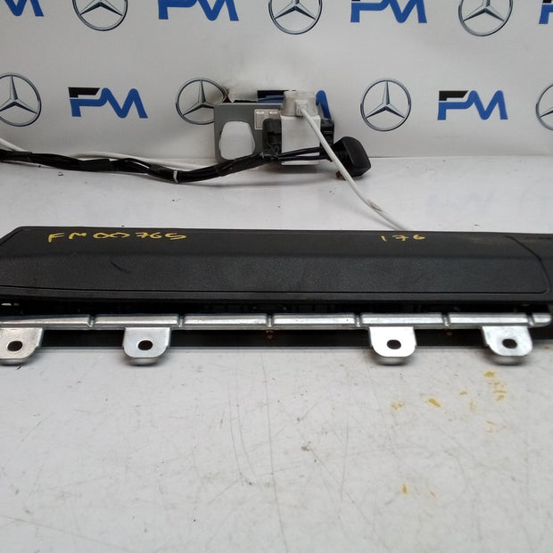 MERCEDES BENZ A-CLASS W176 O/S/F DRIVER SIDE KNEE AIRBAG FM00765
