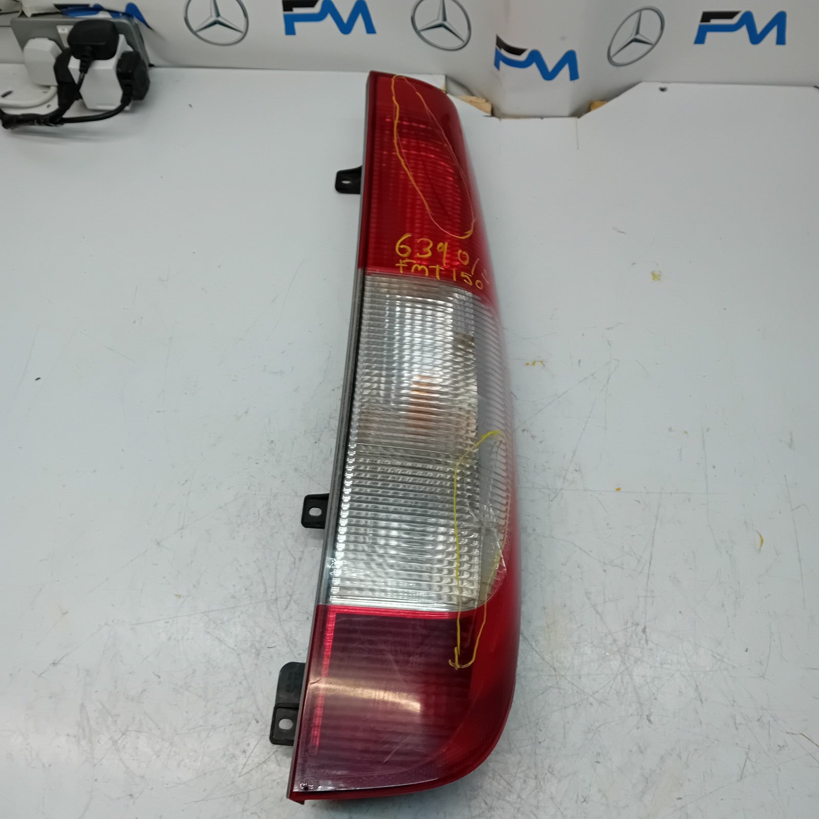 MERCEDES VITO W639 2004-14 DRIVER OS OUTER REAR TAIL LIGHT 964678-01 FMT150 