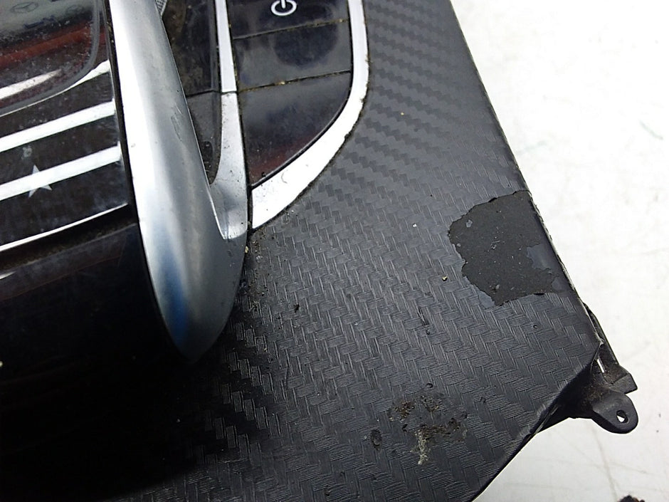 2014 ONWARDS MERCEDES C-CLASS W205 CENTRE  CONSOLE  A2054404713 FMK20 (DAMAGED)