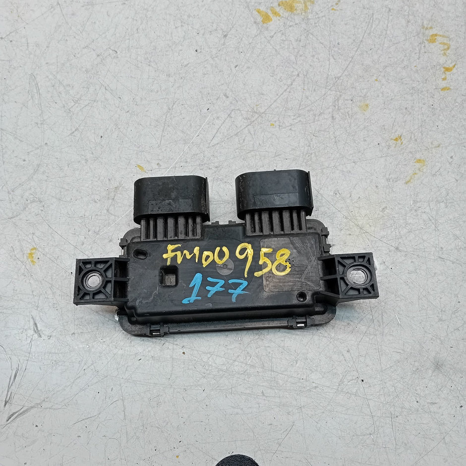 MERCEDES SPRINTER W906 FUEL PUMP CONTROL MODULE A0009008214 FM00958