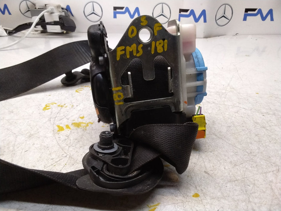 MERCEDES A CLASS SEAT BELT FRONT RIGHT A1768600285 W176 FMS181 OSF