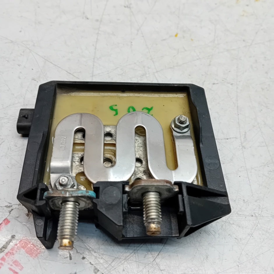 MERCEDES  C E CLASS W205 W213 NEGATIVE BATTERY CLAM TERMINAL A0009068705 FM00837
