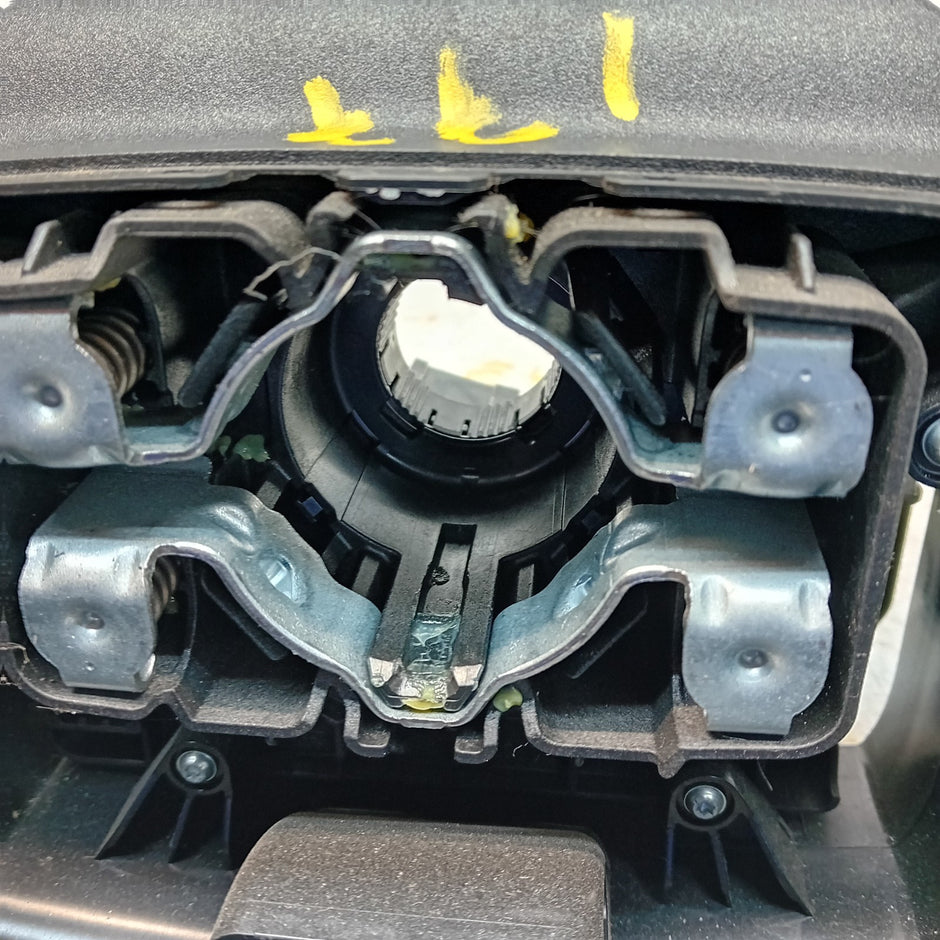 Mercedes  A-CLASS W177 INDICATOR/WIPER GEAR SELECT + SQUIB A1779003902 FM00838