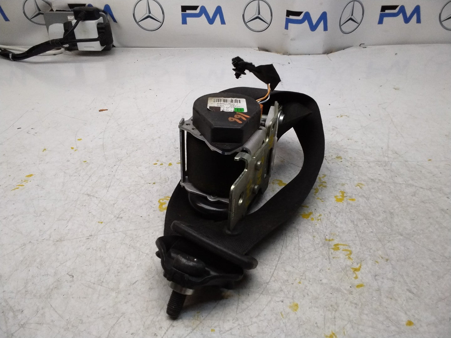 MERCEDES GLE W166 SEAT BELT REAR RIGHT DRIVER SIDE A1668603285 FMS368 OSR