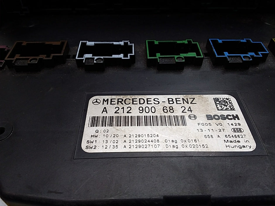 Mercedes E-CLASS W212 Fuse  Box RELAY A2129006824 FMF97