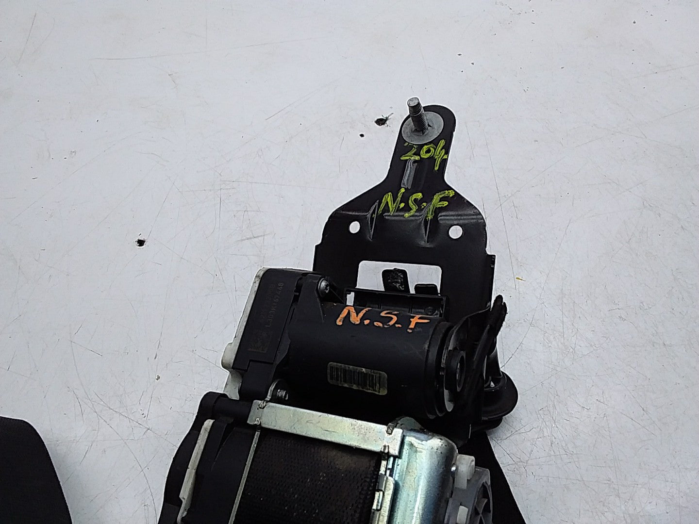 MERCEDES C-CLASS W204 SEAT BELT FRONT LEFT PASSENGER SIDE A2048601585 FMS228 NSF